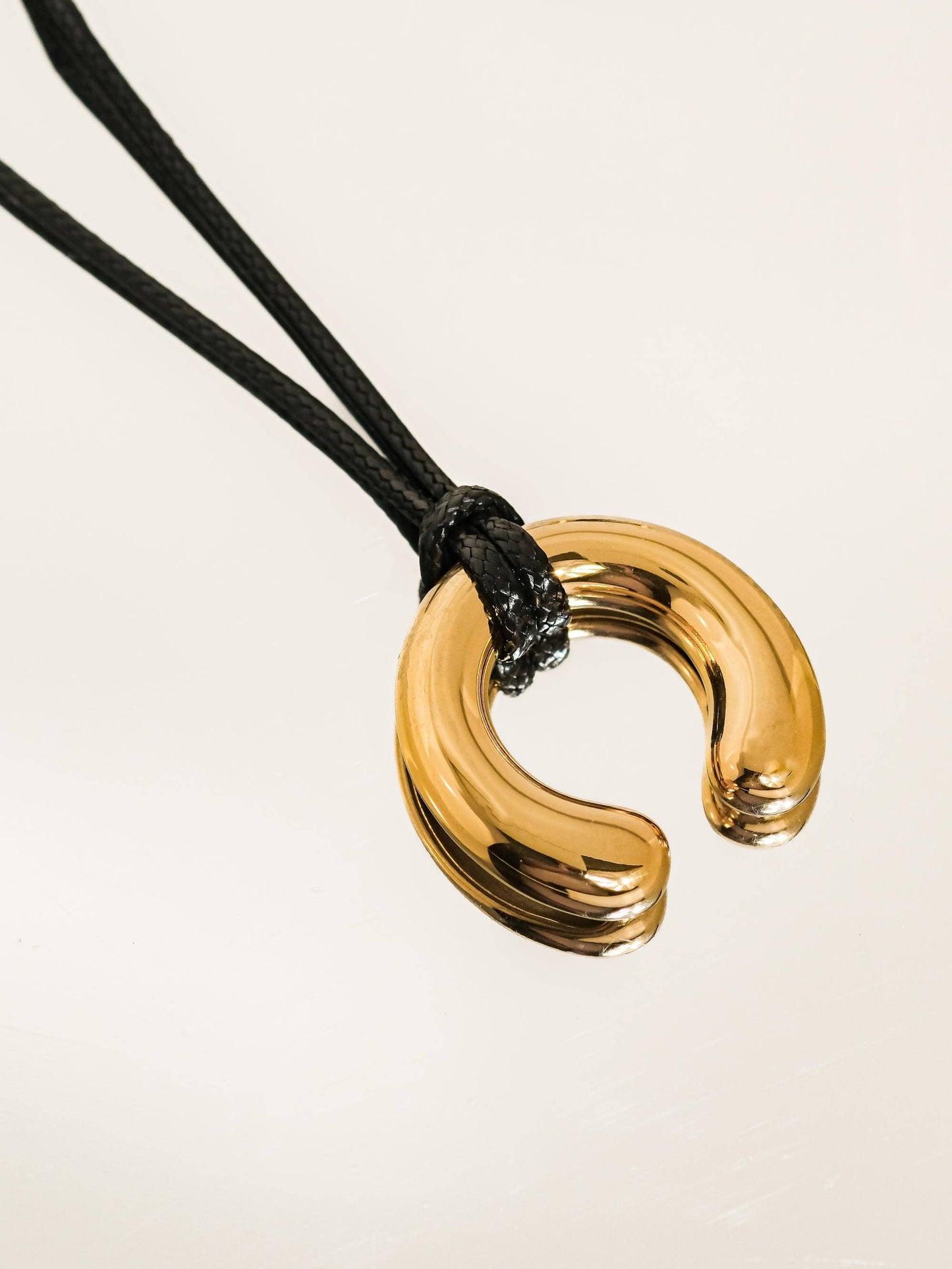 Valeska 18K Gold Non-Tarnish Horseshoe Sweater Necklace