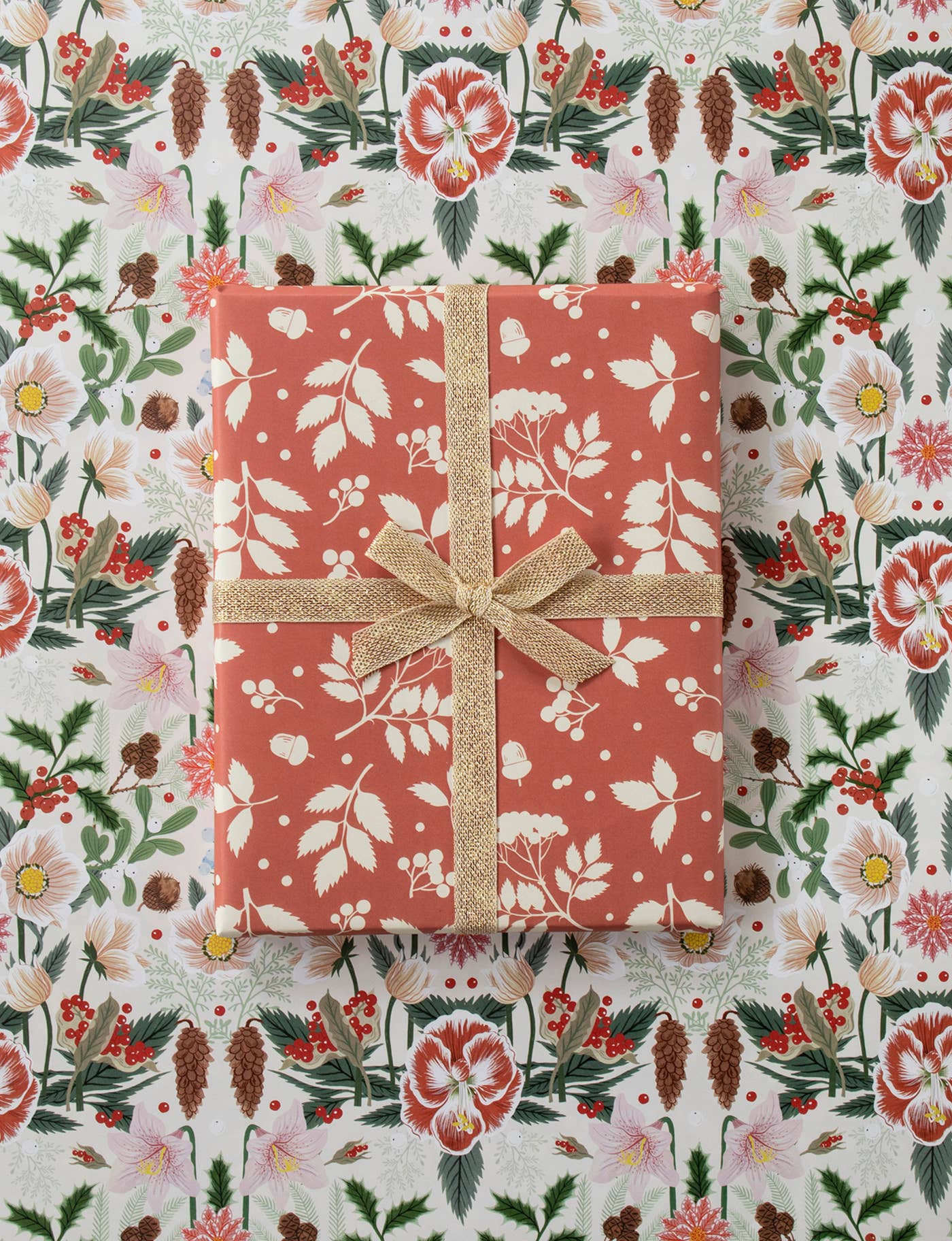 CHRISTMAS ROSE | Double Sided Wapping Paper Single Sheet