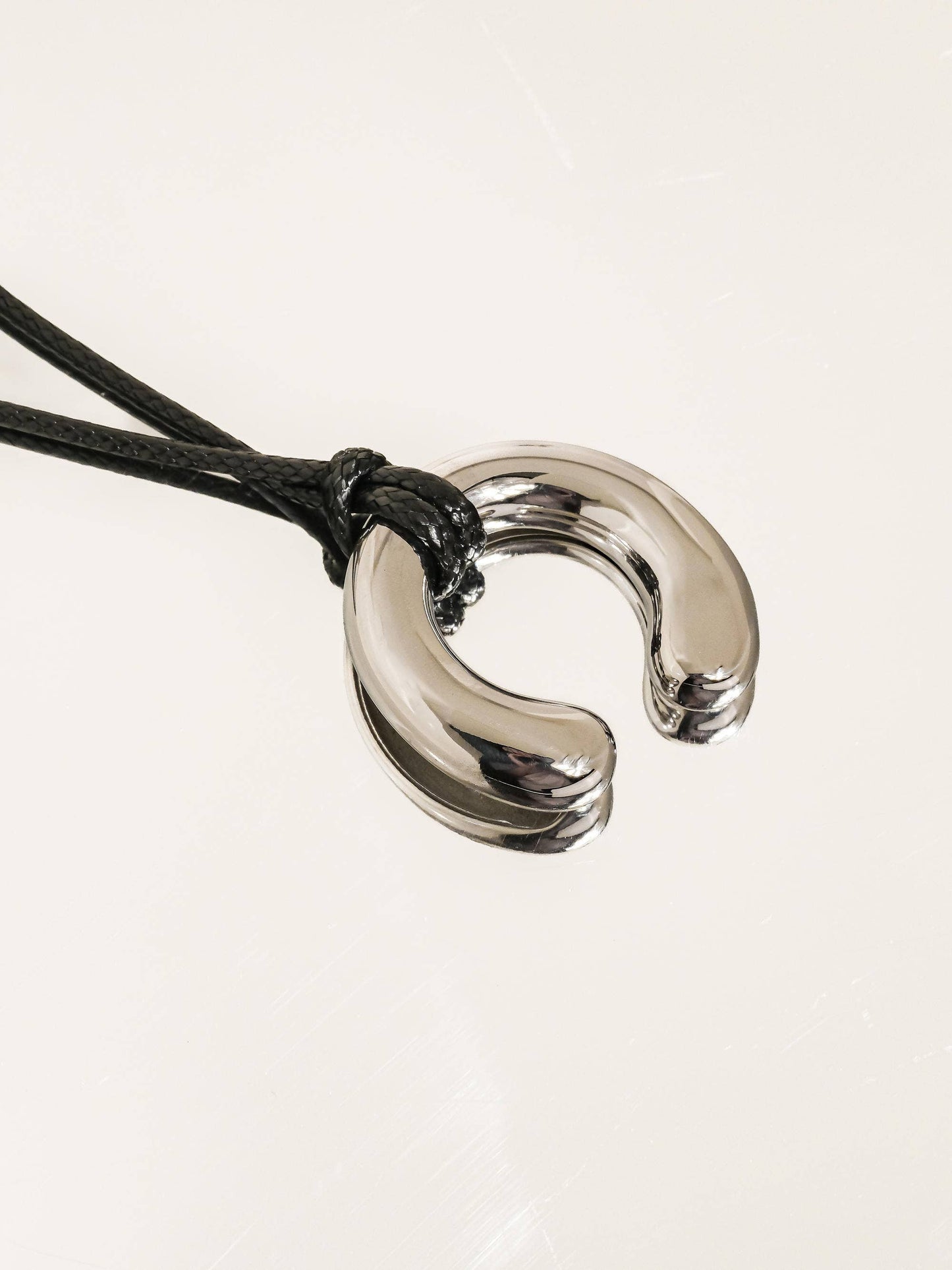 Valeska 18K Gold Non-Tarnish Horseshoe Sweater Necklace