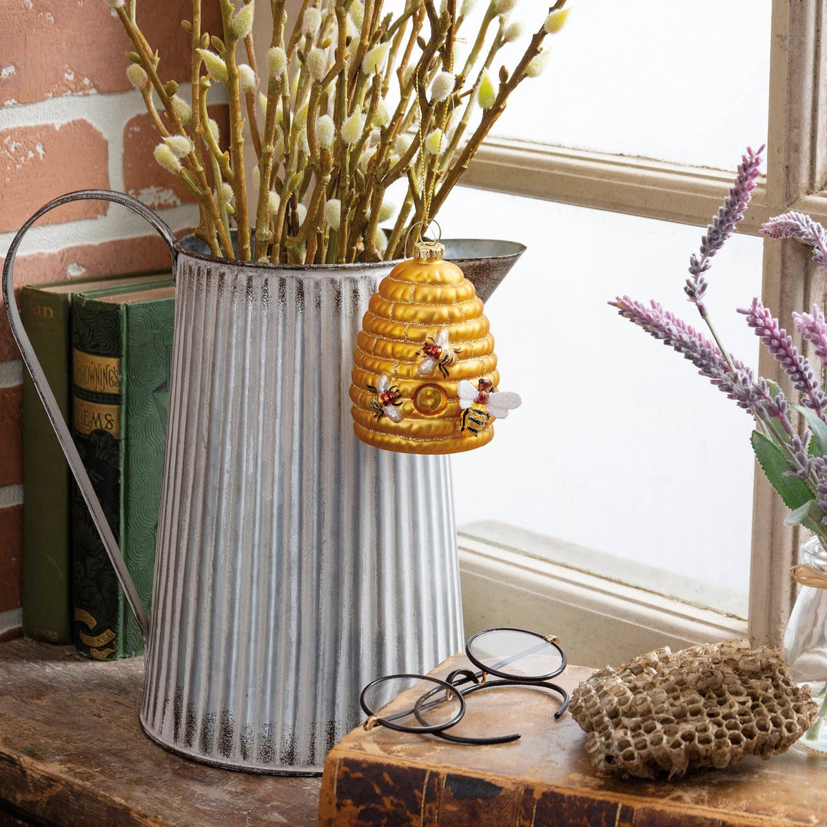 Beehive Ornament - Primitives by Kathy