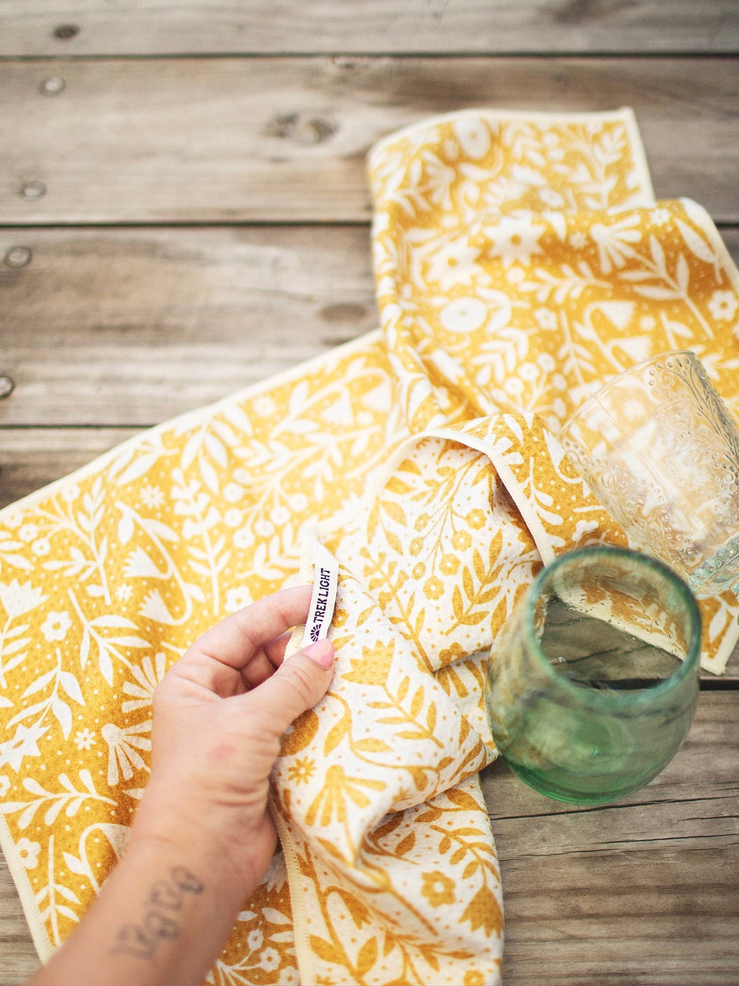 Trek Light - Kitchen Tea Towel Quick Dry | Meadow Flowers