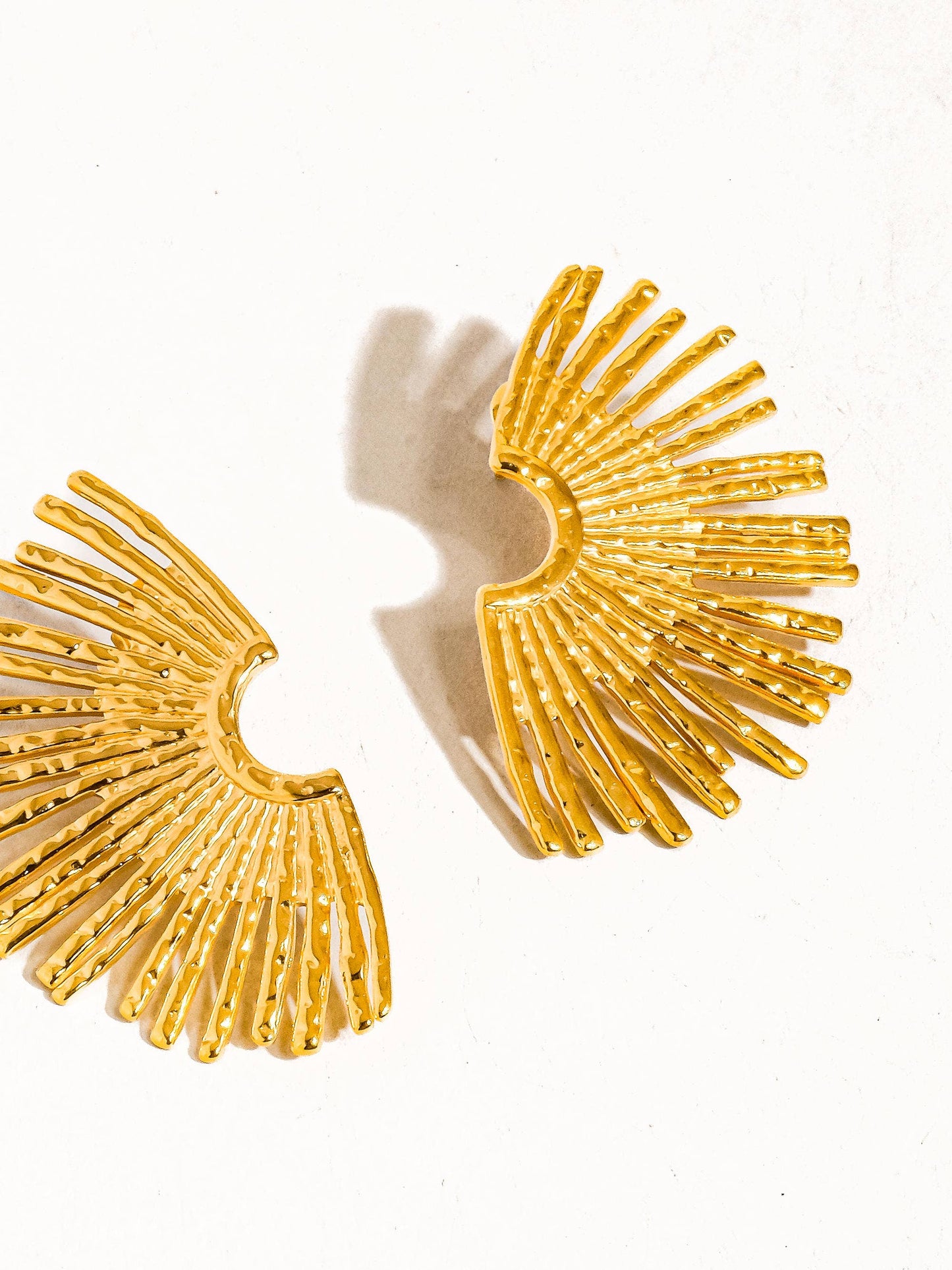 Flânerie by MAIQ - Bisous 18K Gold Non-Tarnish Sunburst Earring