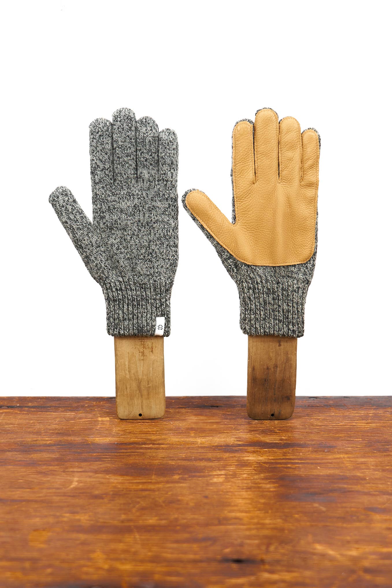 Charcoal glove - deer lined