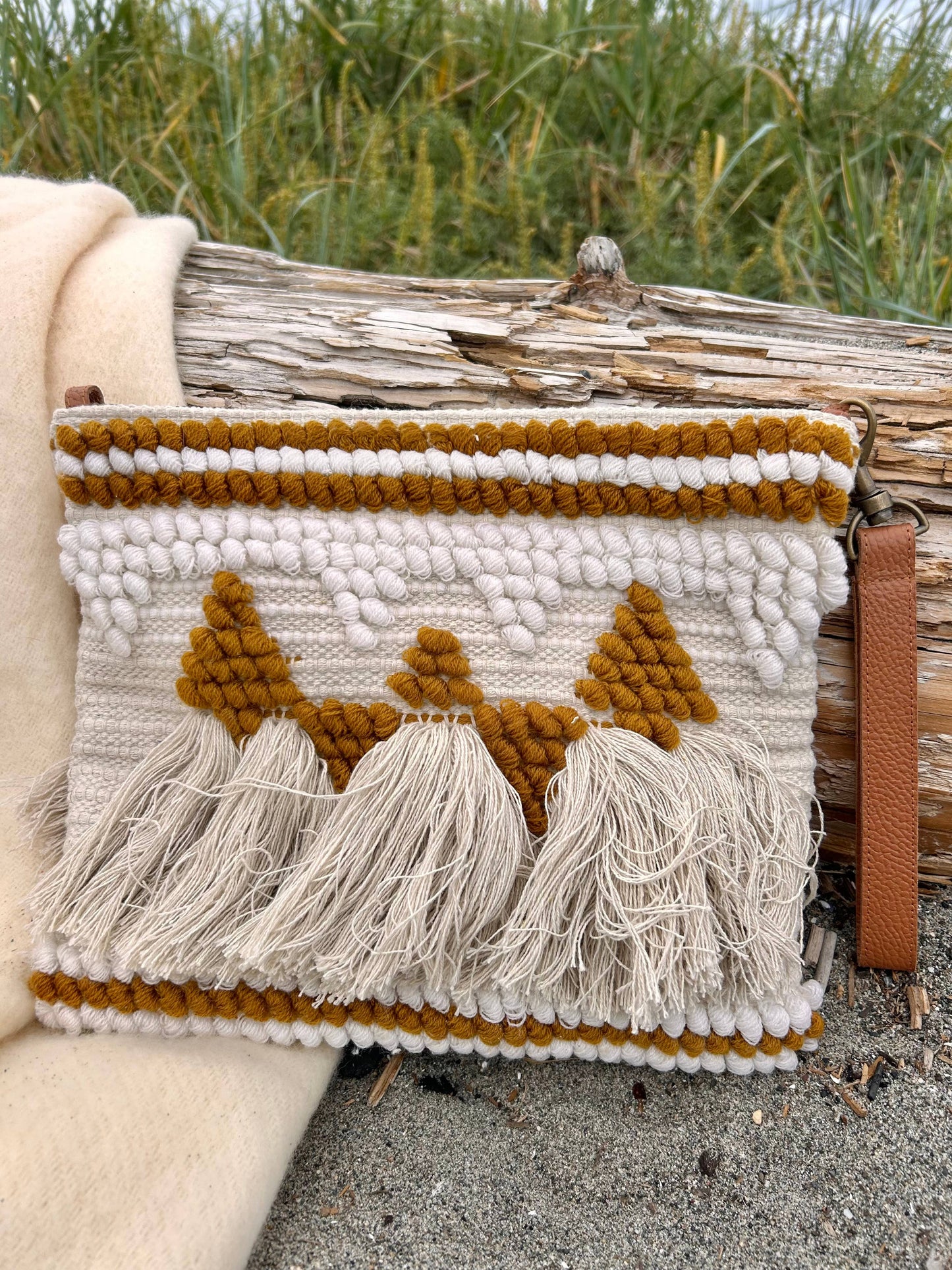 Lu & Elle - Canyon Clutch