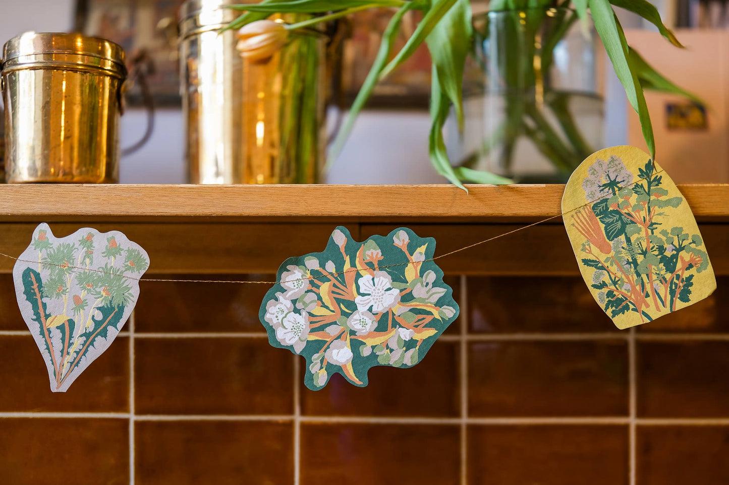 SPRING BLOOMS SEWN GARLAND