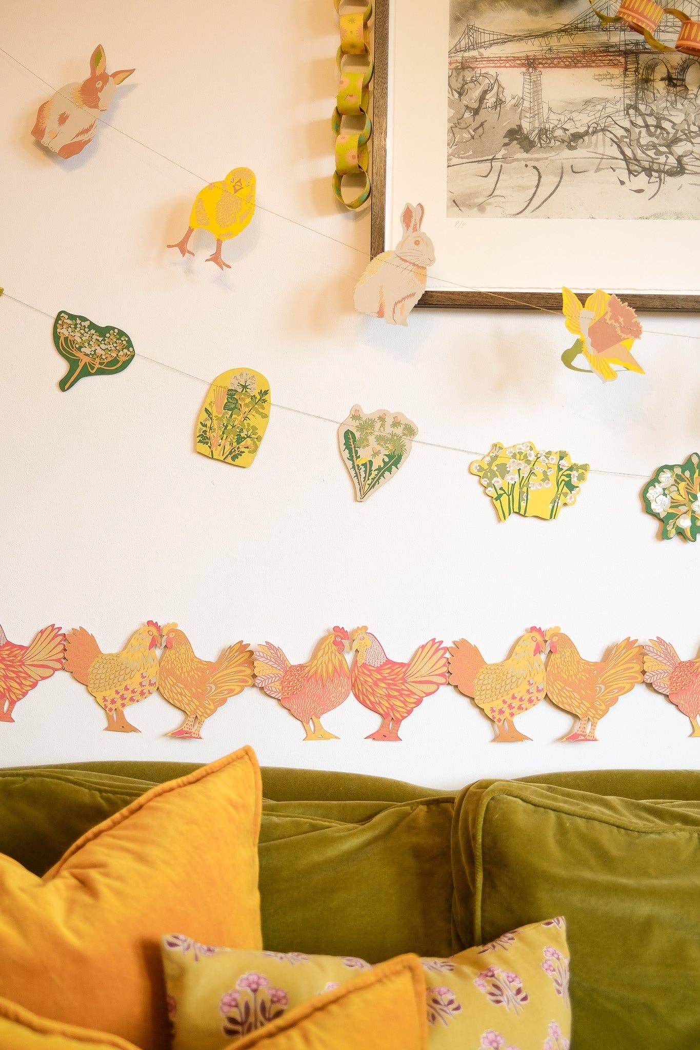 SPRING BLOOMS SEWN GARLAND
