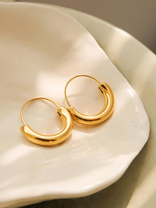 Flânerie by MAIQ - Mackenzie 18K Non-Tarnish U-Shape Hoop Earring