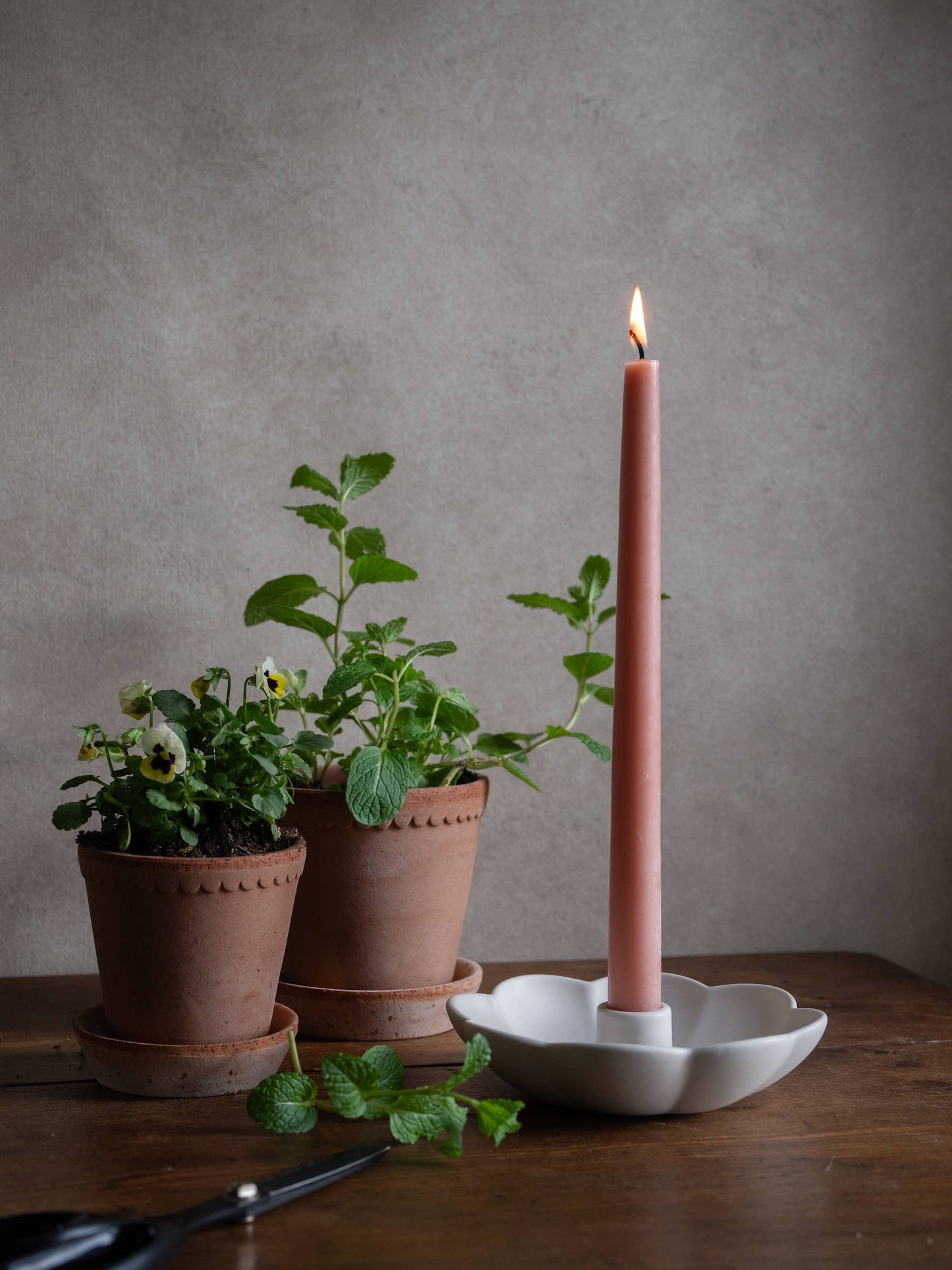 Ceramic Fleur Taper Holder