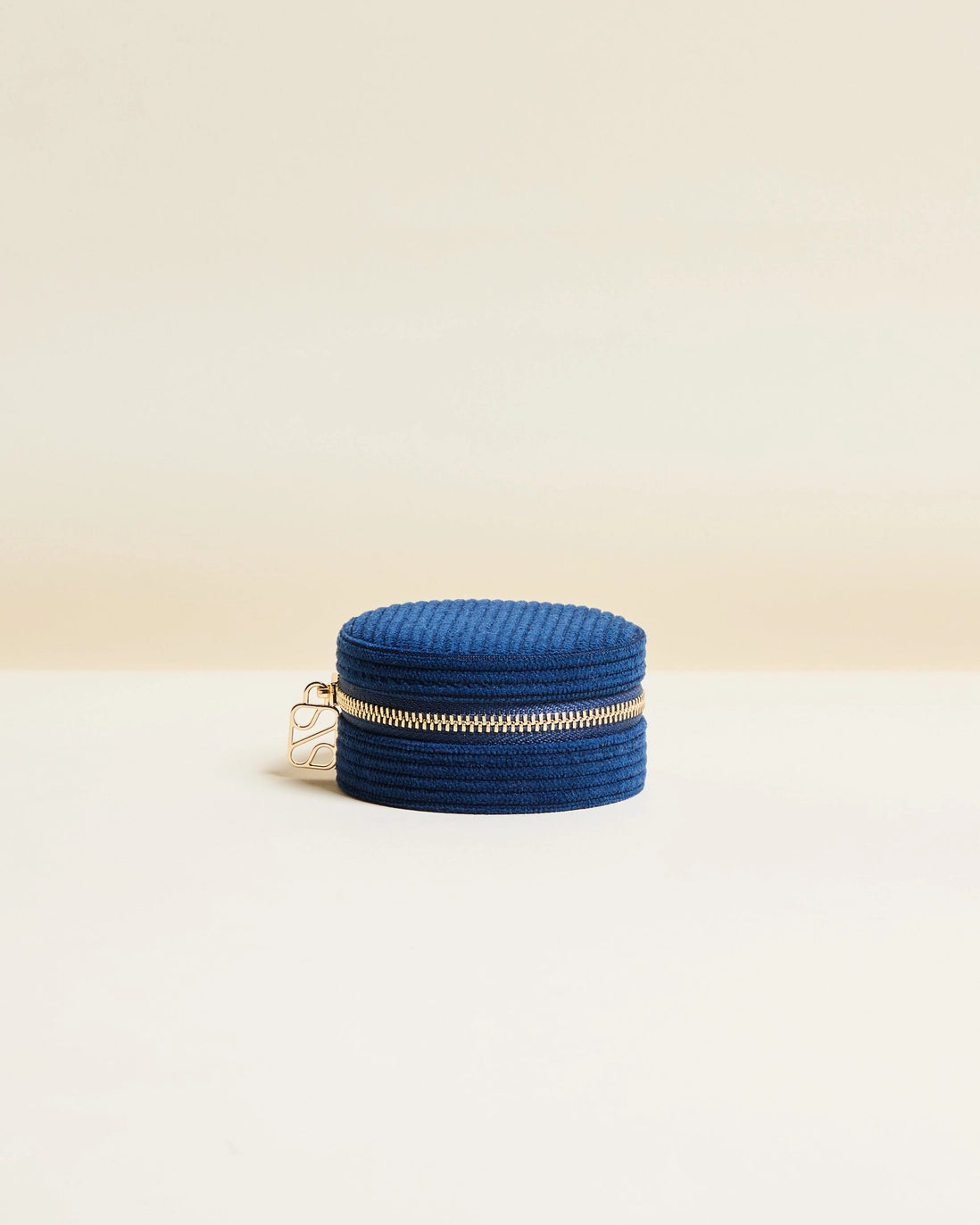 Yvonne Corduroy Travel Jewelry Box - Maison Scarlett