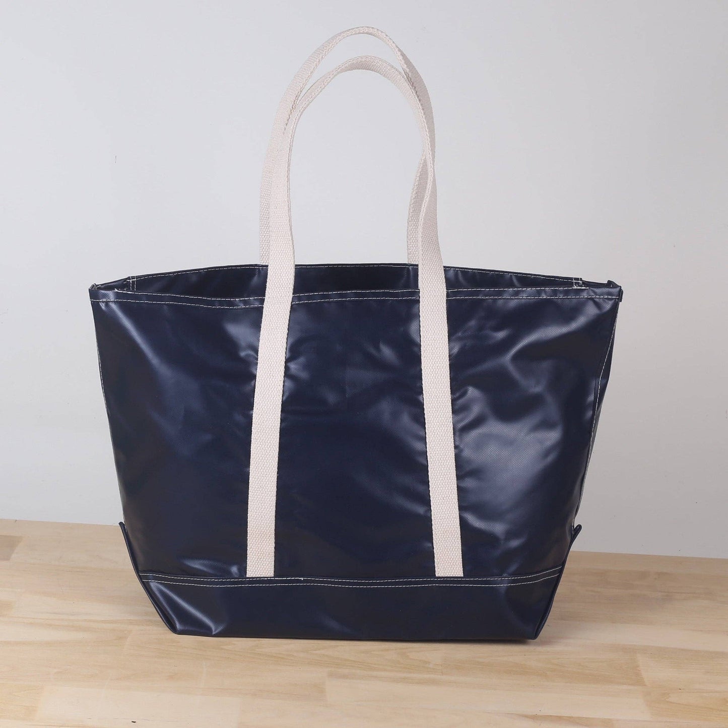 Pine Big Sur Splash Tote: Pine / 22"W x 14"H x 8" D