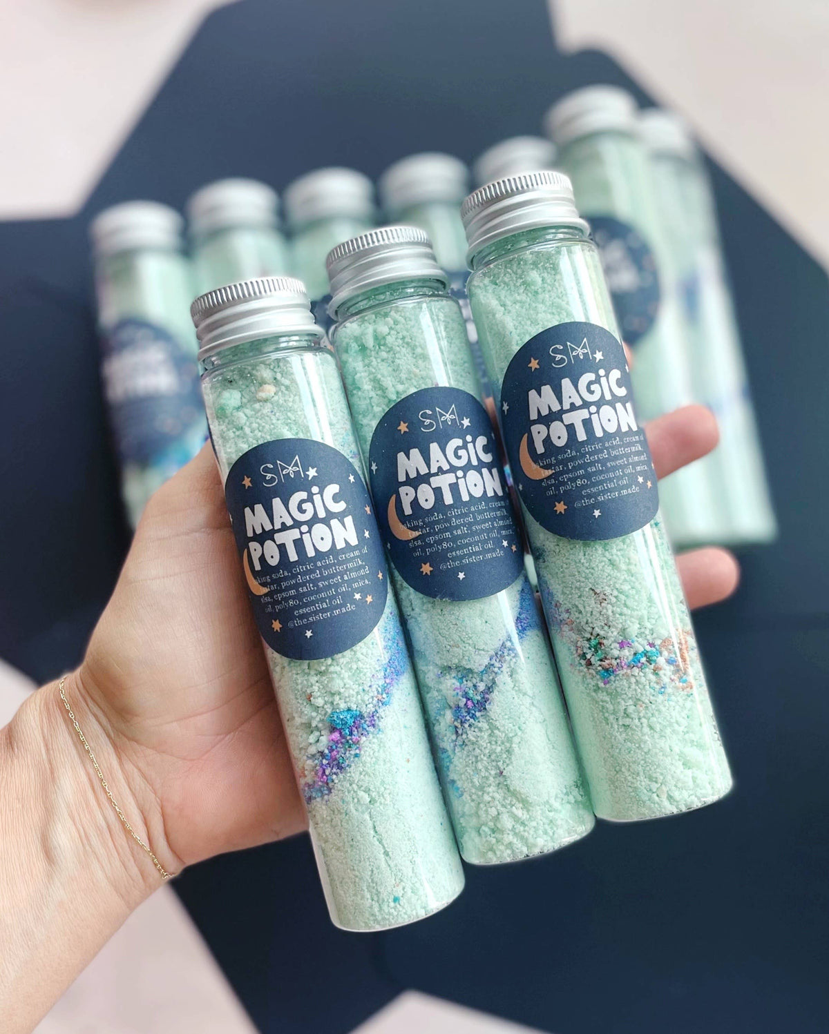 Magic Potion Bath Dust – Colorful Fizzing Bath Powder - The Sister Made