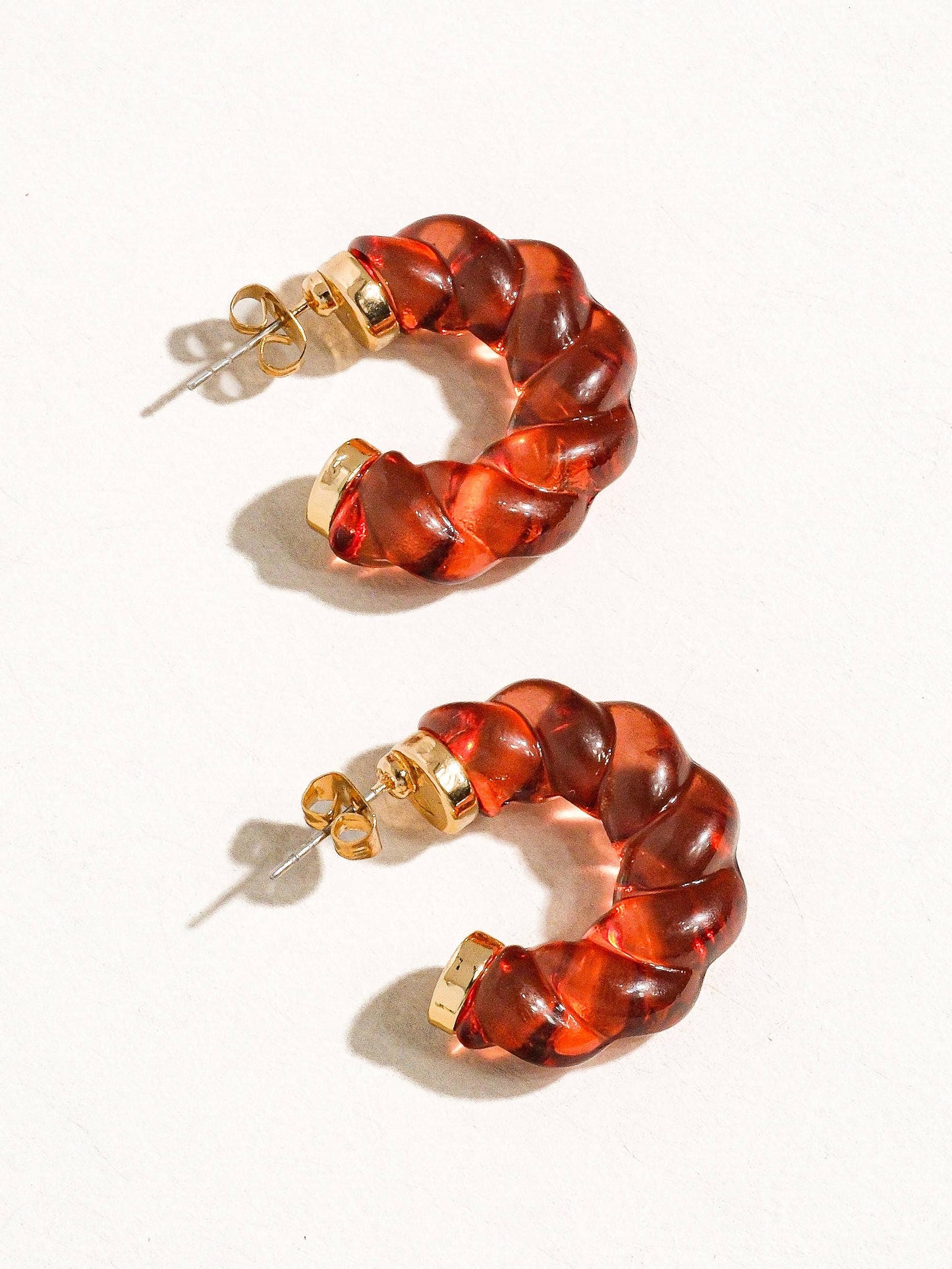Flânerie by MAIQ - Ruby Summer Braided C-Hoop Earring