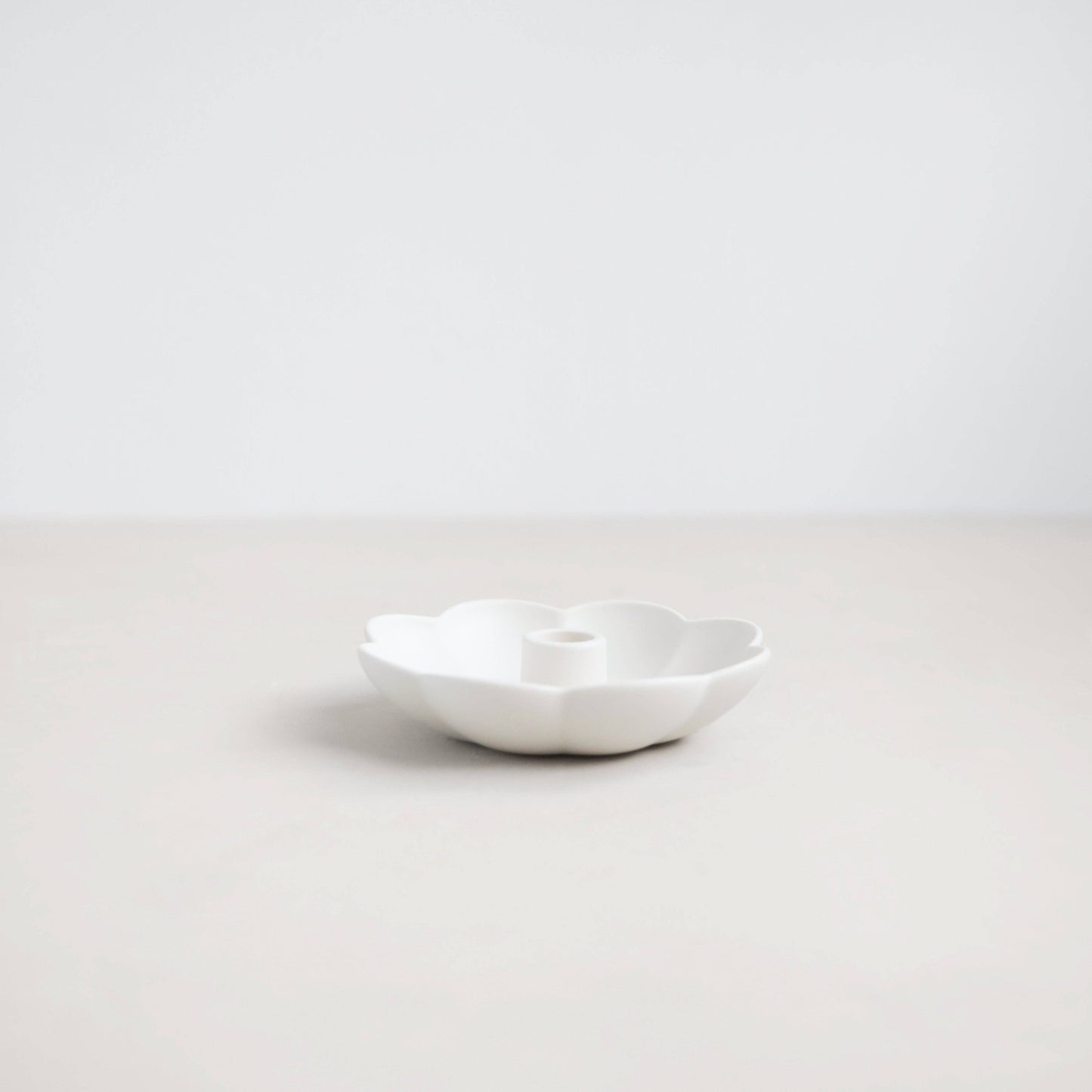 Ceramic Fleur Taper Holder
