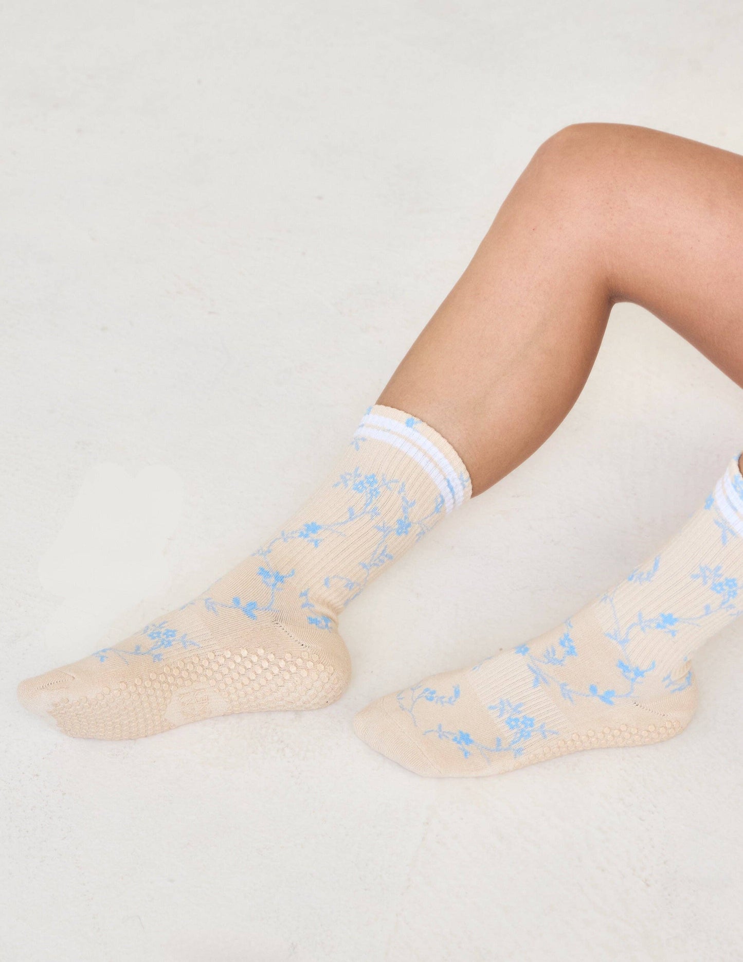 The Floral Grip Sock - LUCKY HONEY