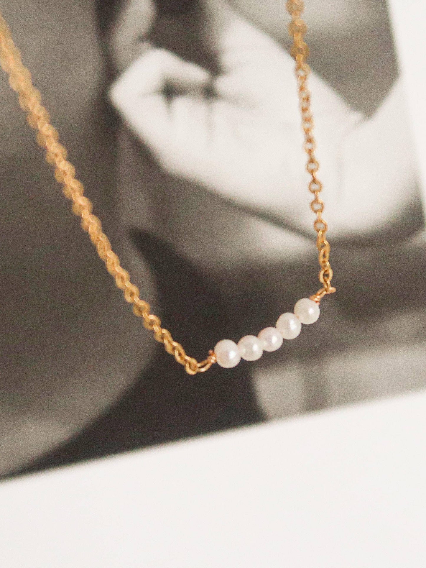Petite Pearl Chokers Flânerie by MAIQ - 18K Non-Tarnish
