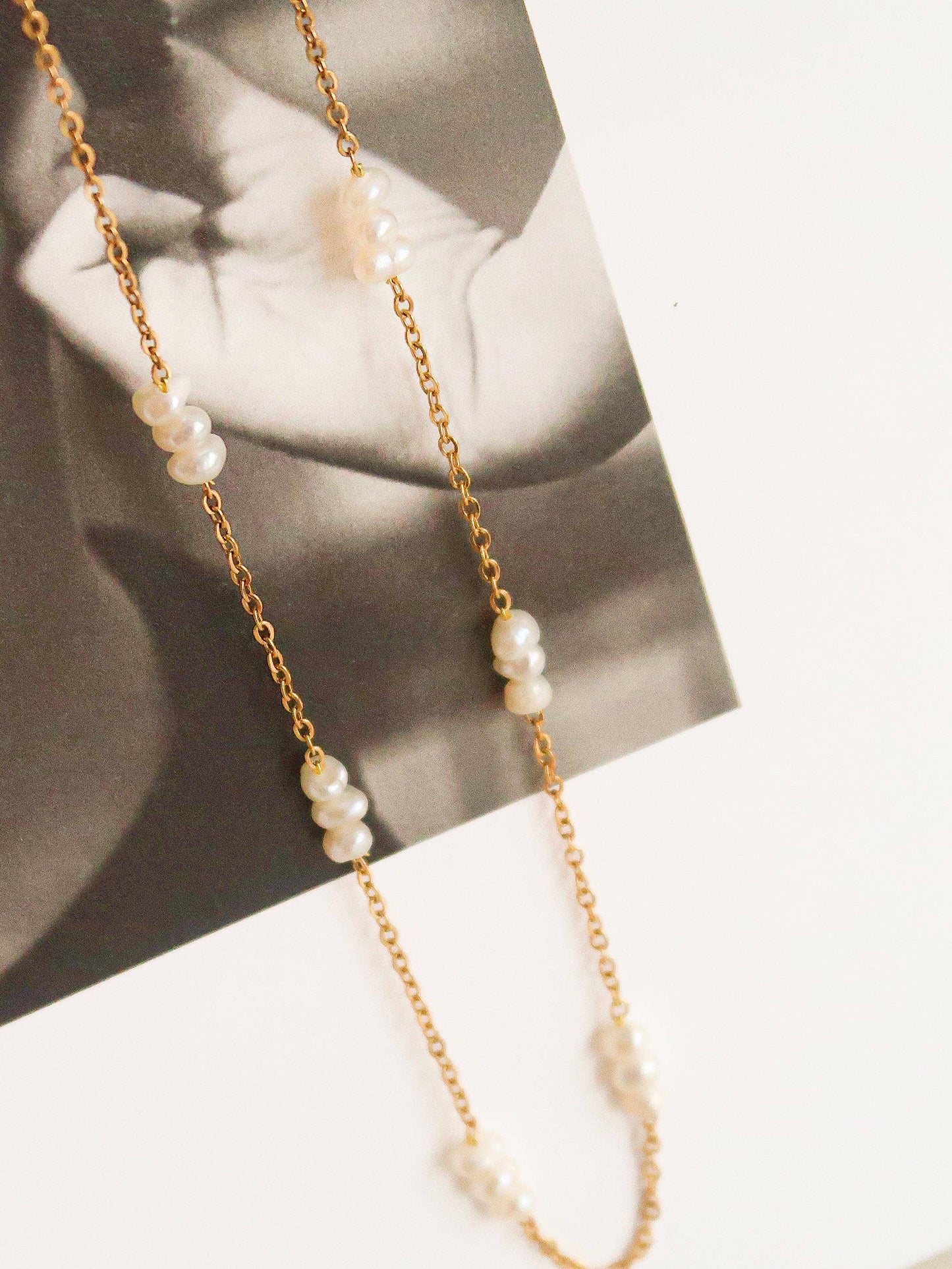 Petite Pearl Chokers Flânerie by MAIQ - 18K Non-Tarnish