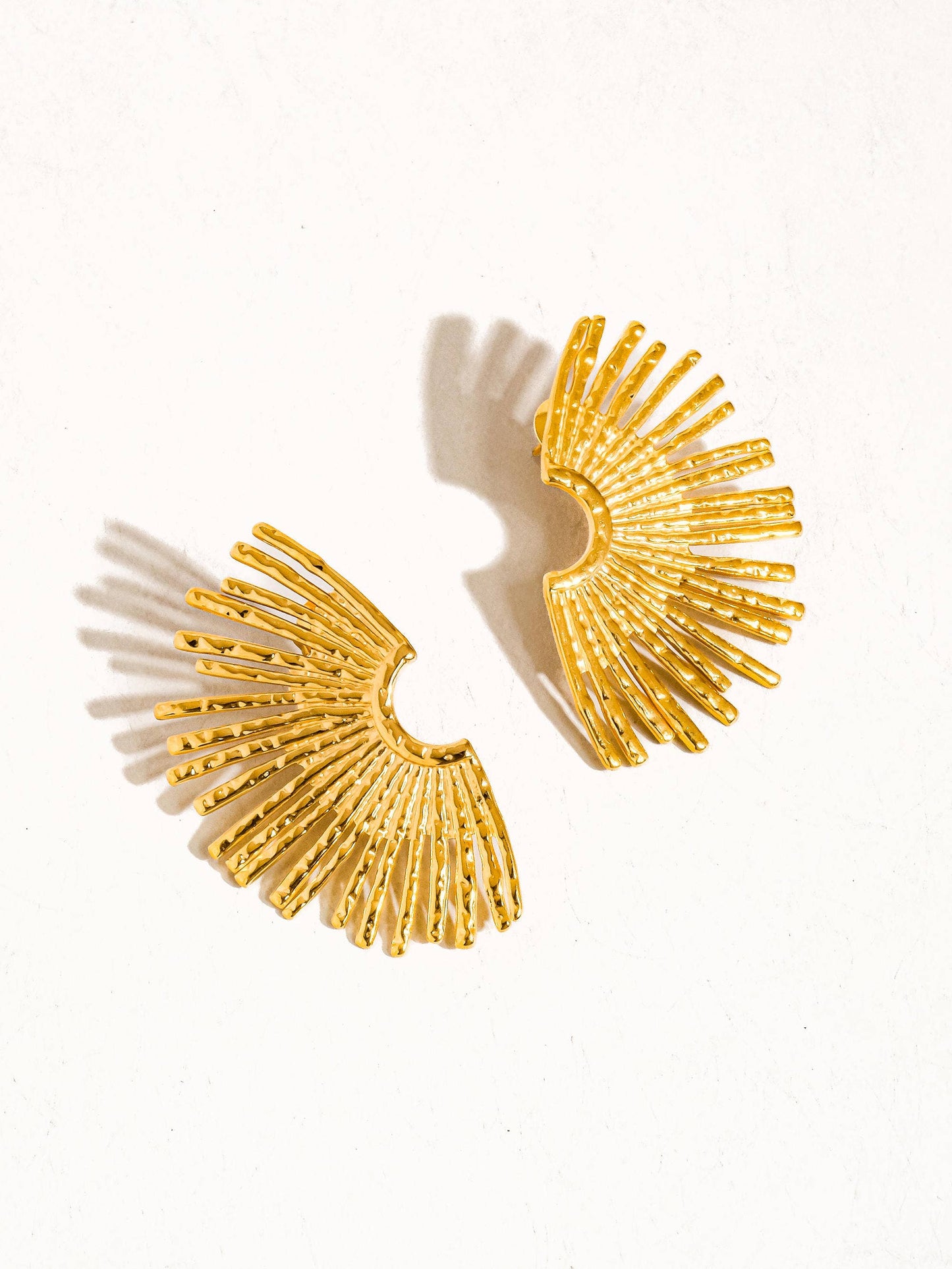Flânerie by MAIQ - Bisous 18K Gold Non-Tarnish Sunburst Earring