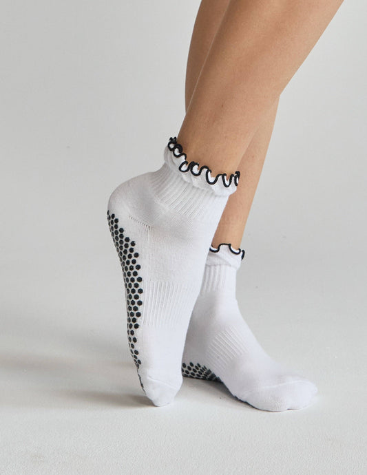 The Ruffle Grip Sock - LUCKY HONEY