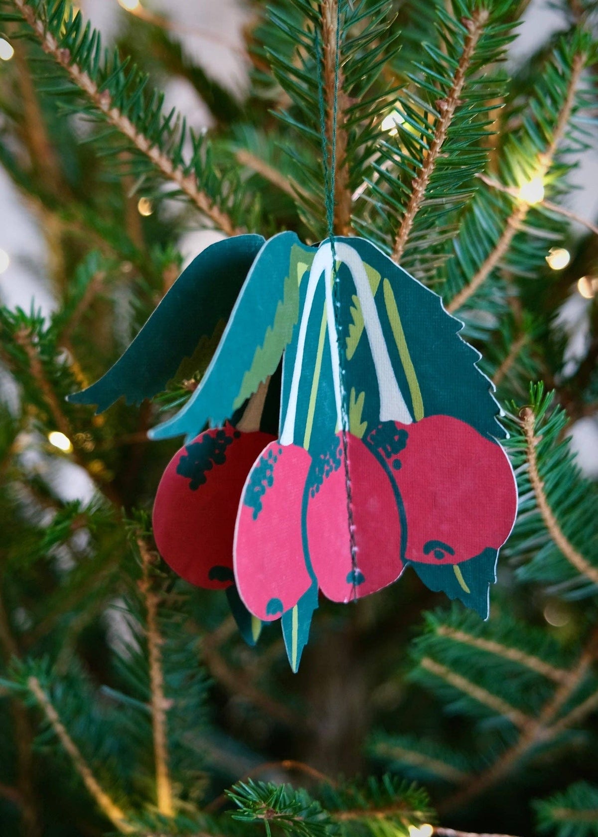 East End Press - FESTIVE FOLIAGE PAPER ORNAMENTS