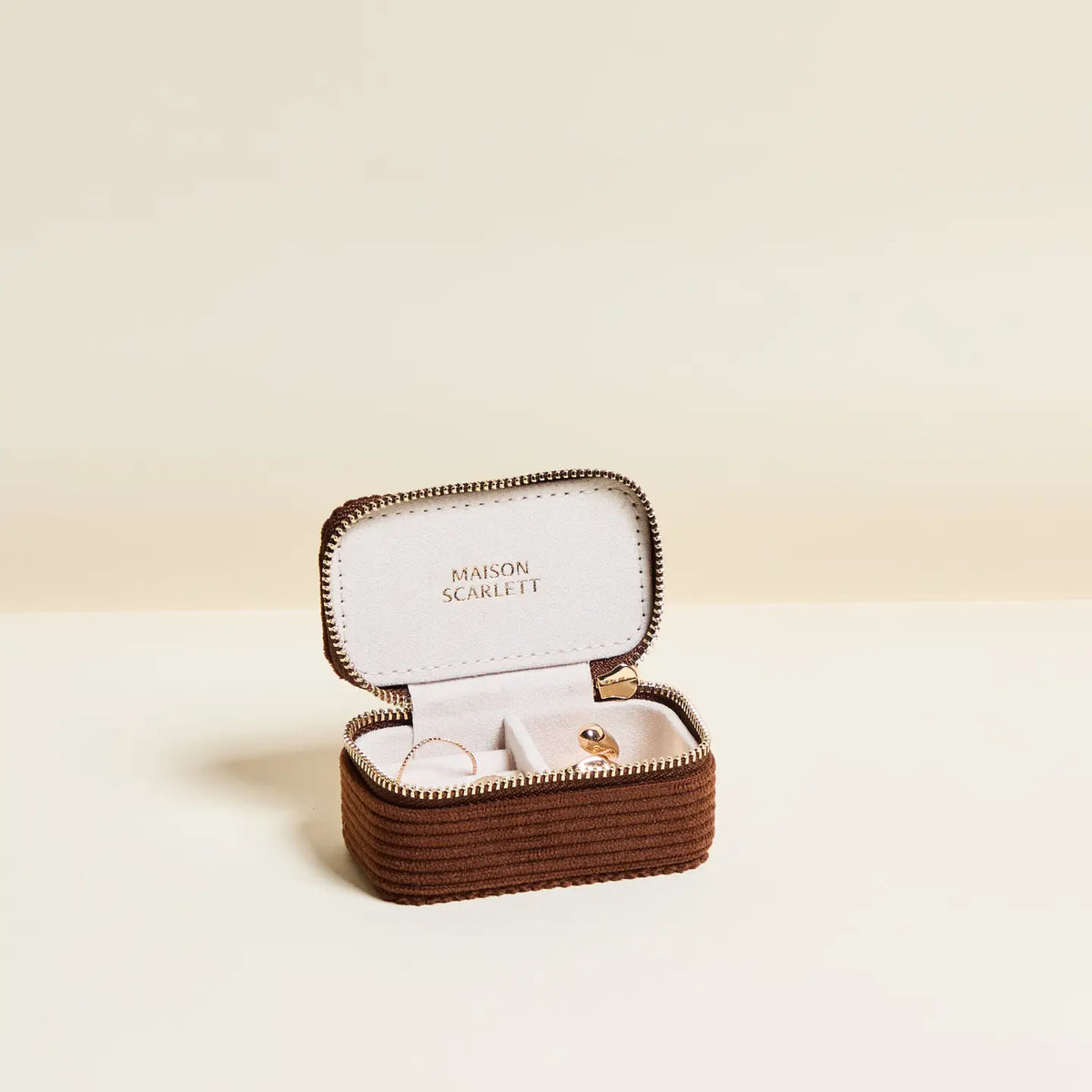 Marie Corduroy Travel Jewelry Box - Maison Scarlett