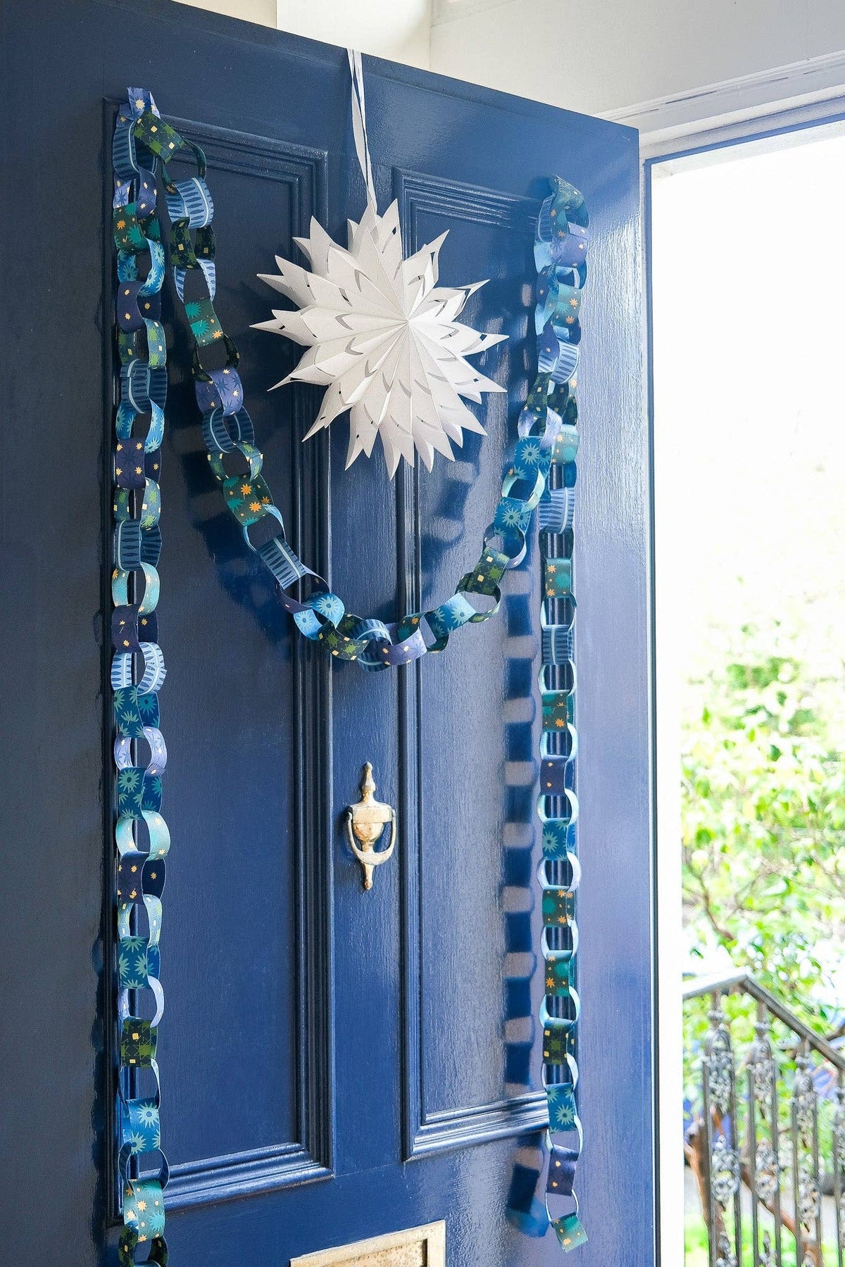 East End Press - BLUE & YELLOW PAPER CHAIN KIT