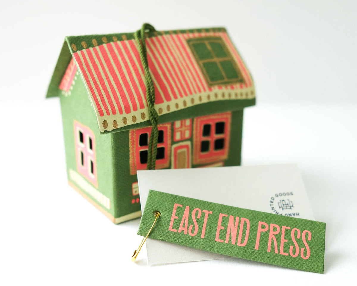 East End Press - SCOTTISH BOTHY SCREEN-PRINTED BOARD DECORATION