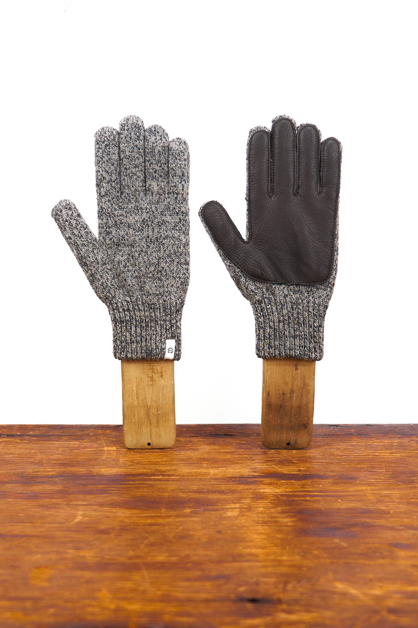 Charcoal glove - deer lined