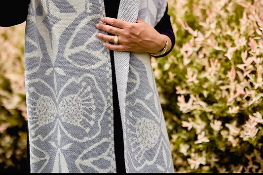 Merino Wool Scarf "Fog & Cream"
